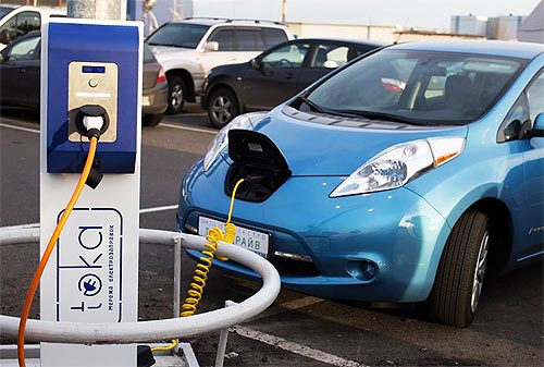 Электромобили в Украине могут подешеветь более чем на 40%, — министр инфраструктуры В. Омелян