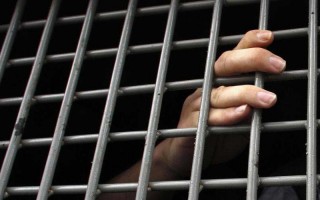 Депутаты хотят дать шанс на исправление женщинам, впервые совершивших преступление