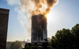 Количество жертв от пожара в Лондоне возросло