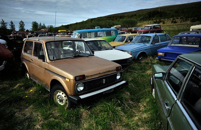 В Раде предлагают снят ограничения на б/у автомобили