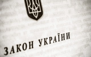Порошенко упростил порядок трудоустройства иностранных работников