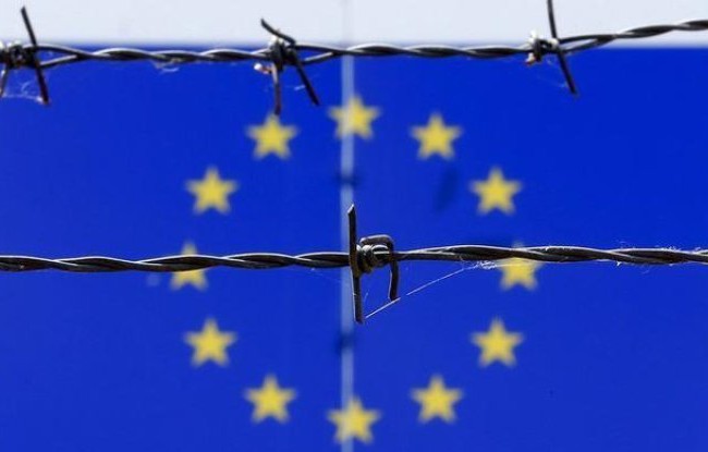 ЄС буде стежити за туристами