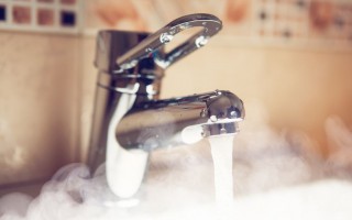 Три района Киева временно останутся без горячей воды