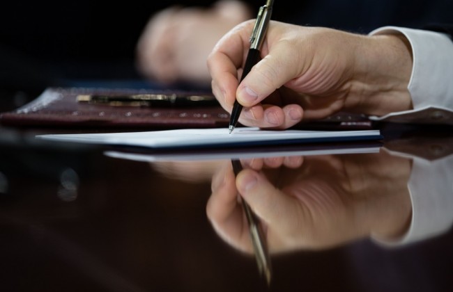 Порошенко узаконил приоритетность вступления в НАТО