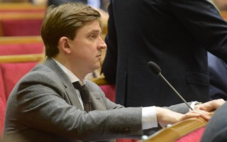 Парламент снял неприкосновенность с внефракционного нардепа