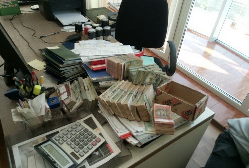 В Черновицкой области СБУ разоблачила преступную группировку по отмыванию денег