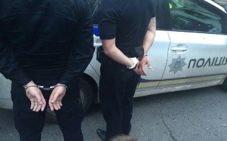 В Одессе на взятке поймали троих полицейских