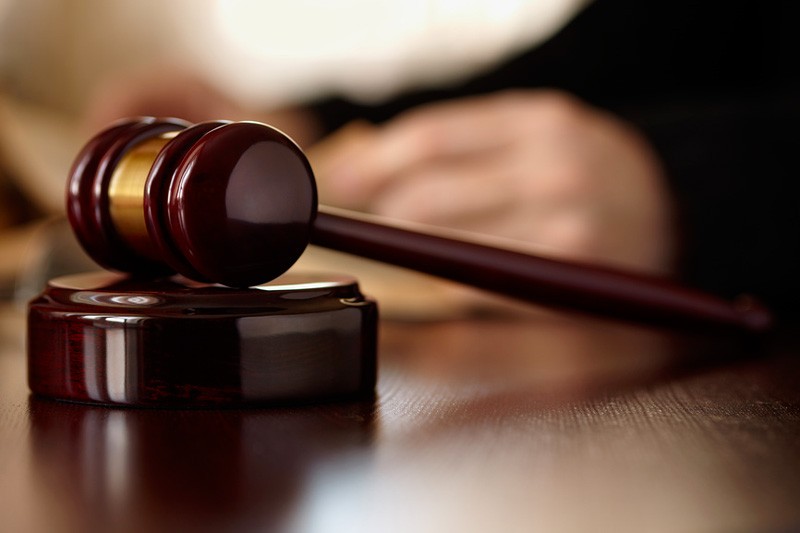 Суд избрал домашний арест судьи из Луганской области, подозреваемой во взяточничестве