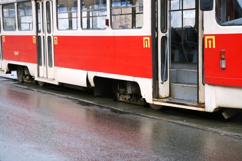 В Харькове пешехода сбил трамвай