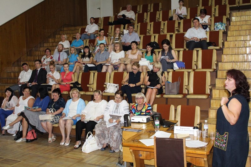 В Днепре судей обучили современному деловому украинскому языку