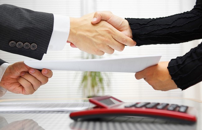 Переход права собственности в связи с договором дарения, – рекомендации адвоката