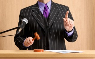 Суд запретил продавать интимные вещи Мадонны