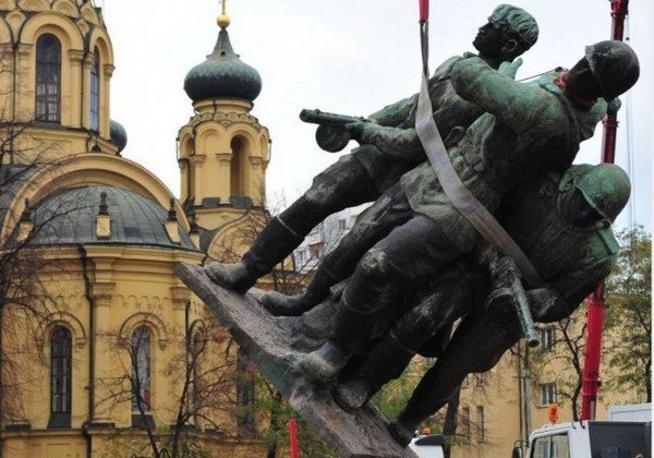 В российском парламенте предложили разорвать экономические связи с Польшей