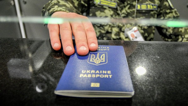 Скольких украинцев не пустили по безвизу