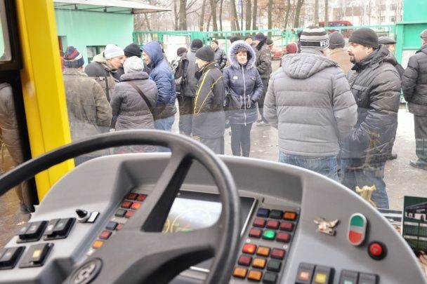 Депутаты предлагают новые права работникам транспорта