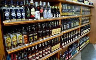Суд подтвердил законность запрета продажи алкоголя ночью в Киеве