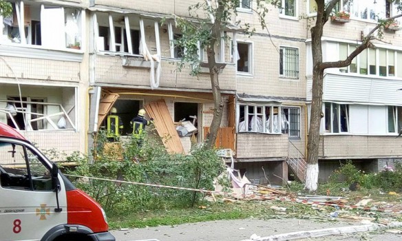Жители из пострадавшего дома на Голосеево в Киеве переселены во временное жилье