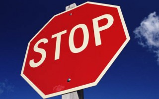 В Киеве частично ограничили движение автотранспорта на ул. Героев Обороны