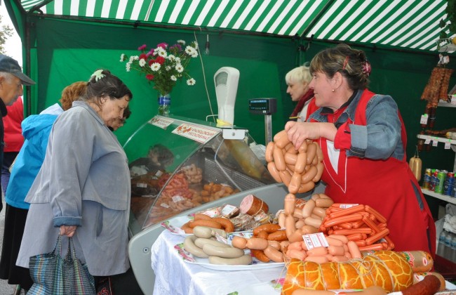 В Киеве решили закрыть все продовольственные ярмарки