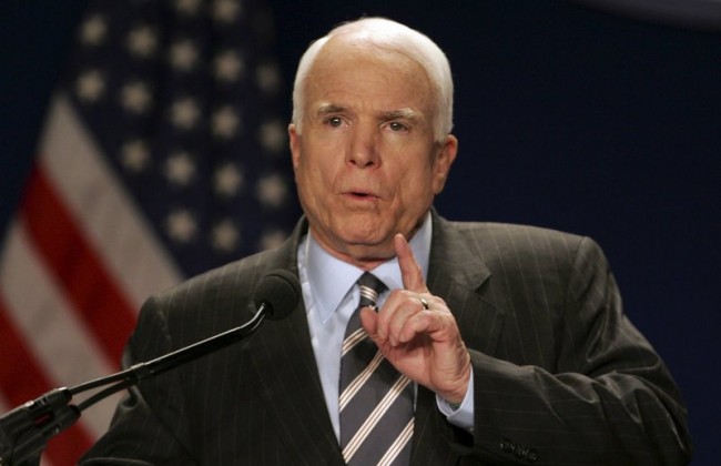 Маккейн жестко ответил Путину за высылку дипломатов