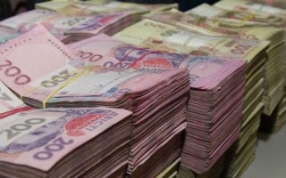 Ко дню Независимости некоторым киевлянам «подкинут деньжат»
