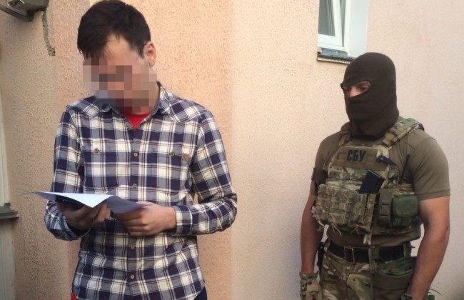 СБУ объявила подозрение в госизмене пророссийскому журналисту