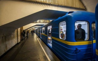 Киевляне будут ездить в метро по-новому