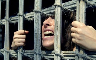 Нелюди под Киевом держали 16 лет в рабстве женщину