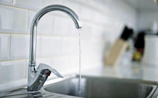 Киевлянам озвучили новую стоимость горячей воды