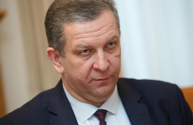 Стало известно, сколько заработал министр Рева