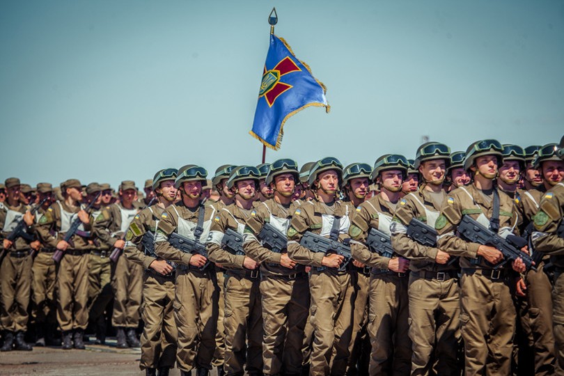 В центре Киева проходит репетиция военного парада (ВИДЕО ТРАНСЛЯЦИЯ)