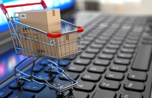 Сколько денег украинцы потратили на покупки в Интернете‍