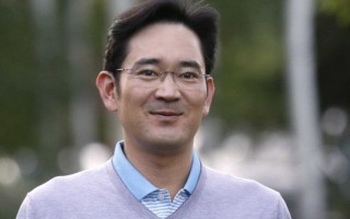 Вице-президент Samsung приговорен к тюрьме за взяточничество