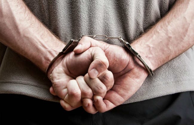 Задержаны наркодилеры и «крышующий» их полицейский (ФОТО)