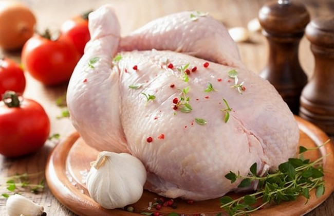 В Украине существенно дорожает курятина