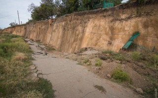 Под Одессой провалилась в пропасть часть улицы