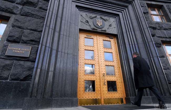 В Украине пройдет массовая проверка чиновников на профпригодность