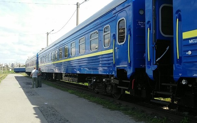 «Укрзализныця» получила новые вагоны поездов (фото)