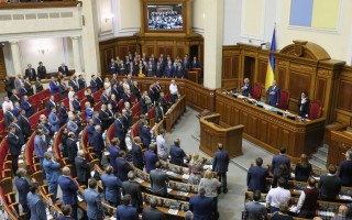 Заседание ВР: на повестке — час вопросов и процессуальные кодексы