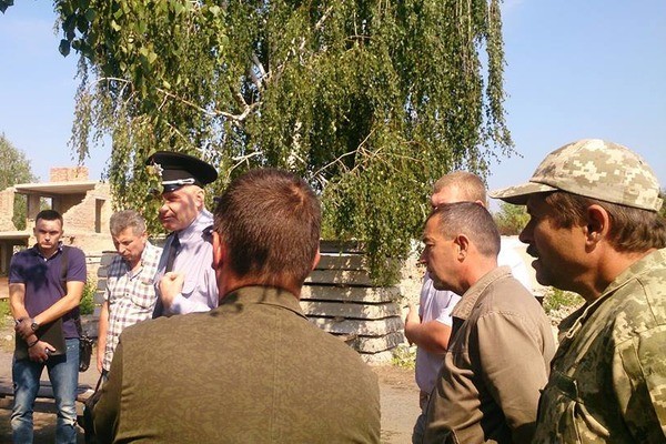 На Черкащині затримали групу осіб при спробі захоплення заводу (фото, відео)