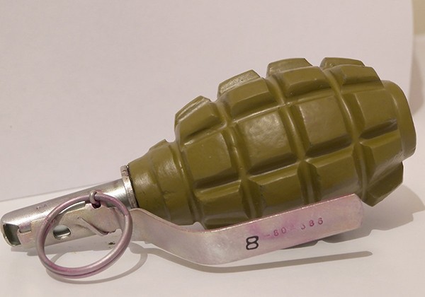 Киевлянин разгуливал по улицам с гранатой (фото)