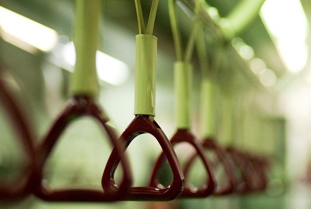 В Киеве изменят маршрут три вида общественных транспортов (схема)