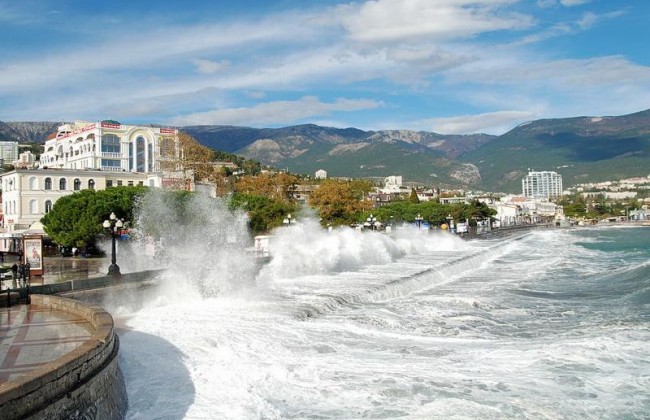 Порошенко назвав строки звільнення Криму