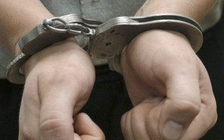 Полицейский ограбил столичный суд