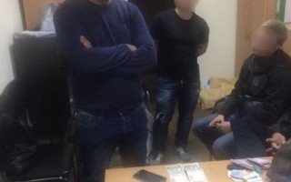 У иностранца украли огромную сумму в долларах (фото)
