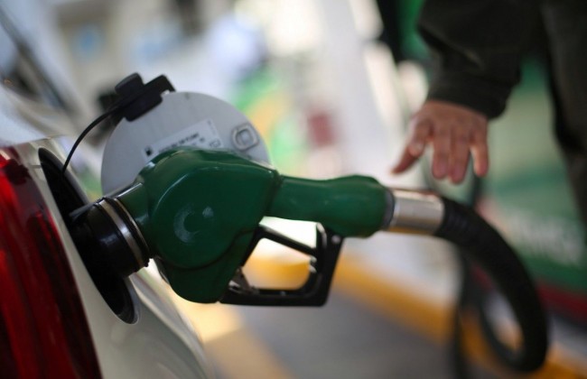 Цены на бензин и дизельное топливо подняли на 50 копеек