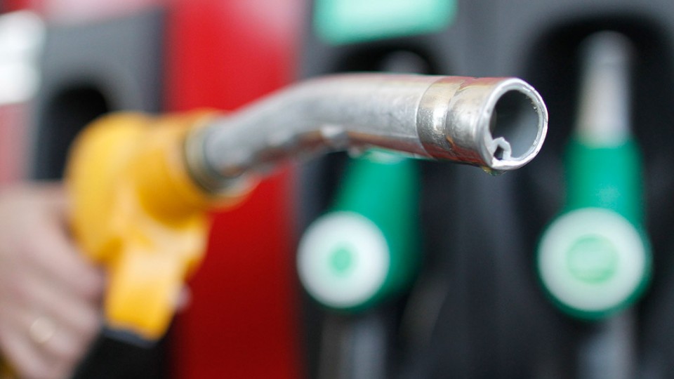 В Украине снова поднялась цена на бензин