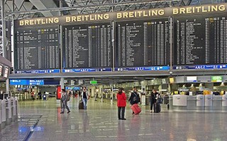 В крупных мировых аэропортах произошел сбой систем регистрации