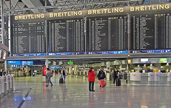 В крупных мировых аэропортах произошел сбой систем регистрации