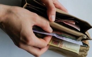 В Украине за год выросла зарплата, — Госстат